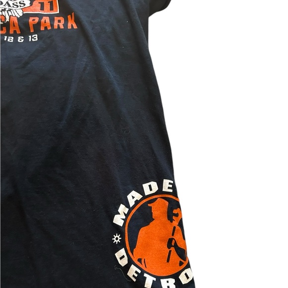 Kid Rock 2011 Tour Detroit Shirt - Picture 2 of 7